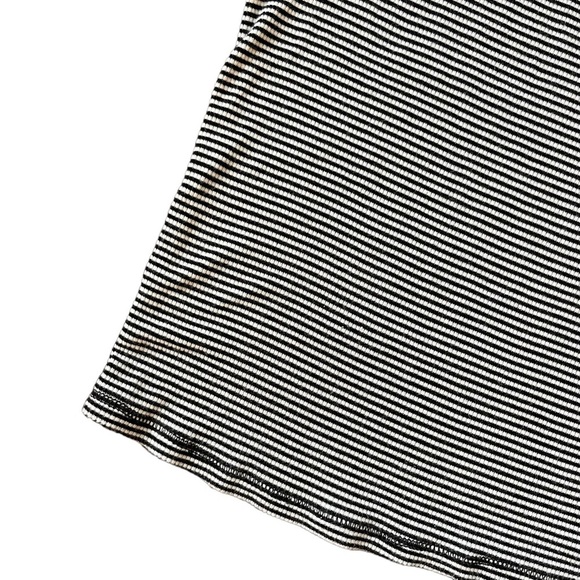 Aeropostale black/white striped ribbed high neck tank top size small - Picture 4 of 6